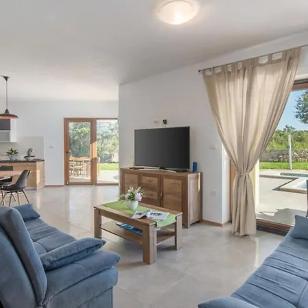 Sole Mio By Guide Villa Smergo